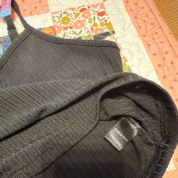 Lot (3)  SHEIN Ribbed Crop Tops - Large - Picture 3 of 13